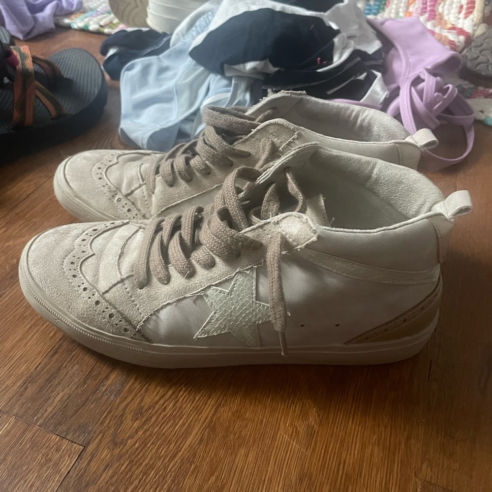 ShuShop Cream High-Top Sneakers